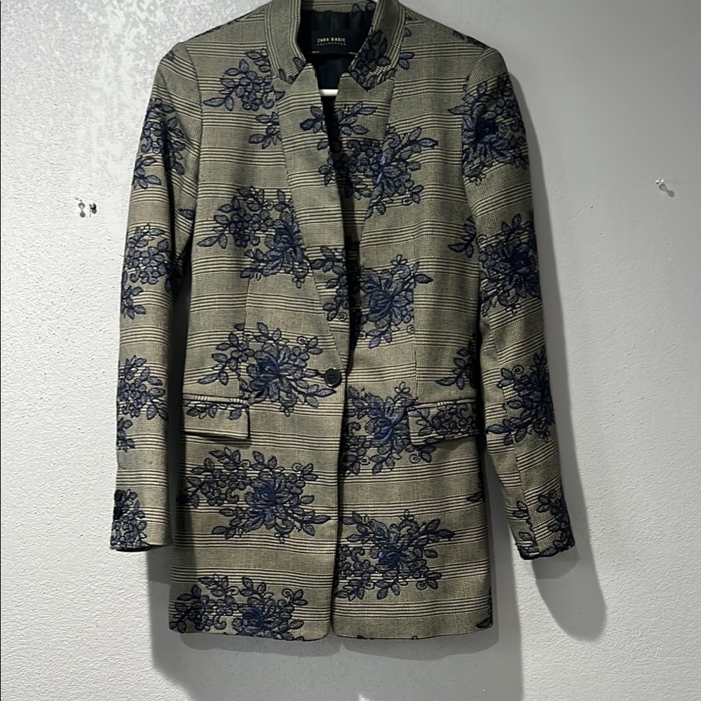 Zara Basic Collection Plaid Floral Embroidered Blazer/Jacket, Small